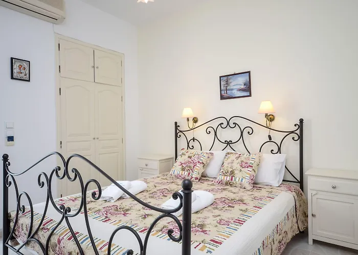 Sunny Appart hôtel 3*