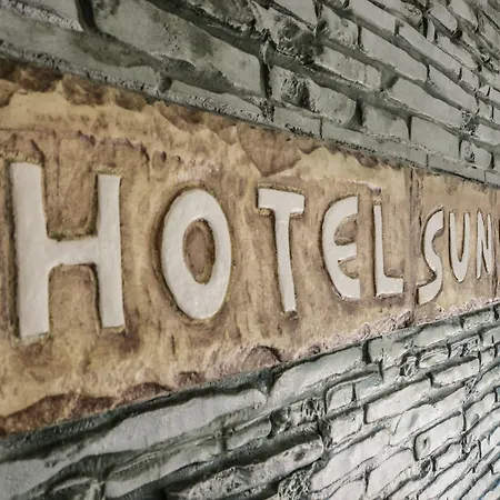 Sunny 公寓式酒店 Naxos City