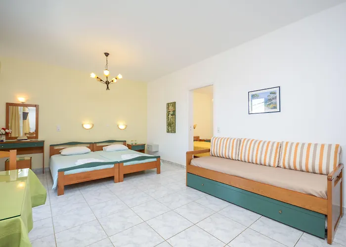 Sunny Apartahotel Naxos City