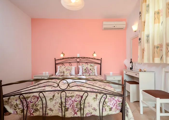 Apart Otel Sunny Naxos City